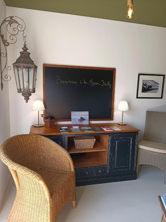 Maison Bailly Ducey-Les Cheris Екстериор снимка