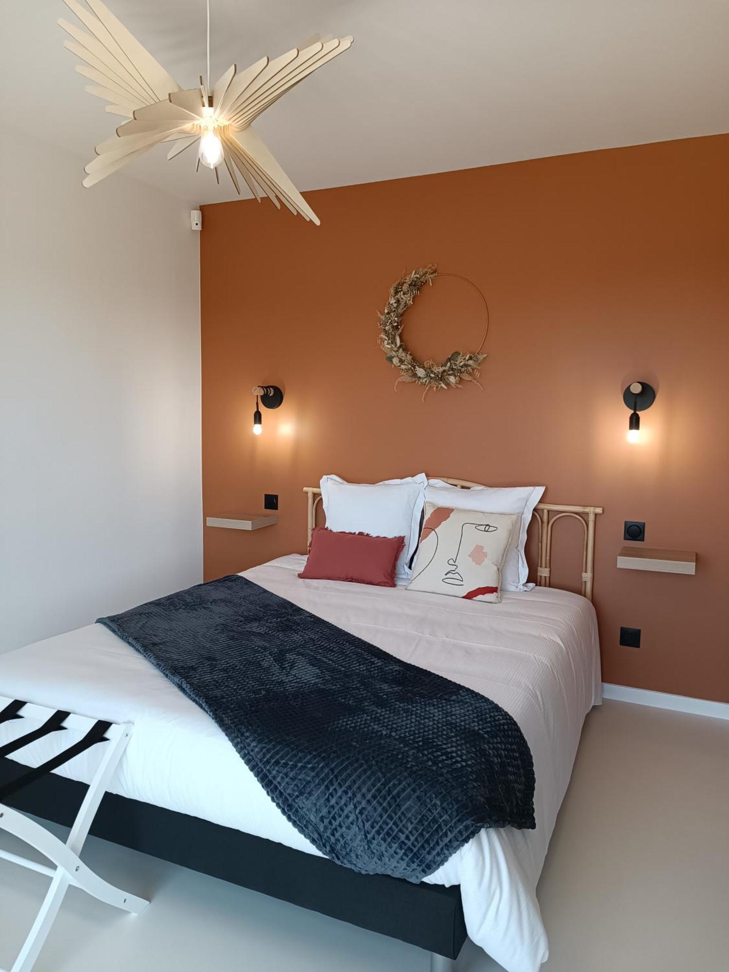 Maison Bailly Ducey-Les Cheris Екстериор снимка
