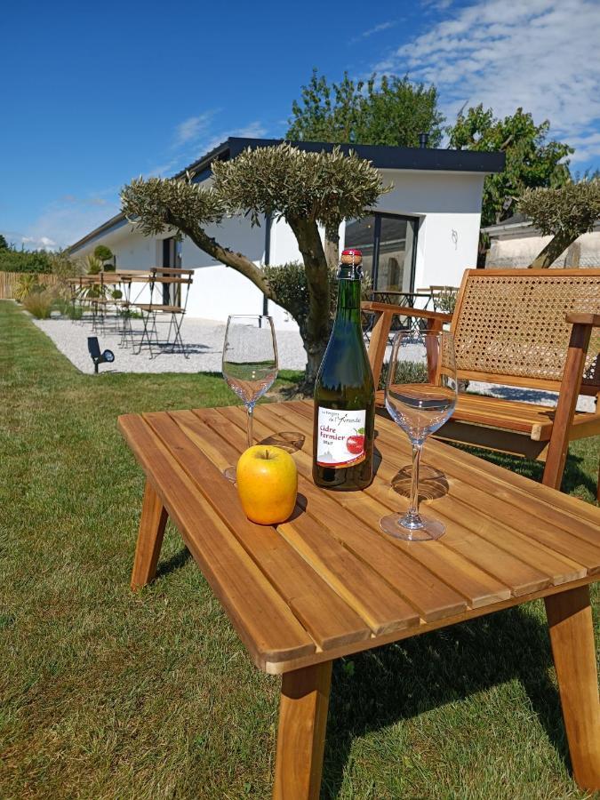 Maison Bailly Ducey-Les Cheris Екстериор снимка