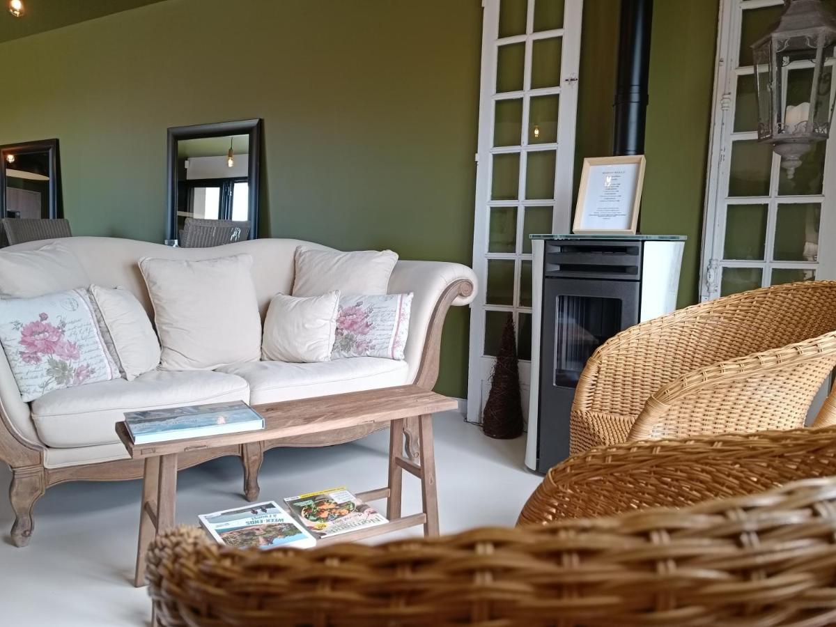 Maison Bailly Ducey-Les Cheris Екстериор снимка